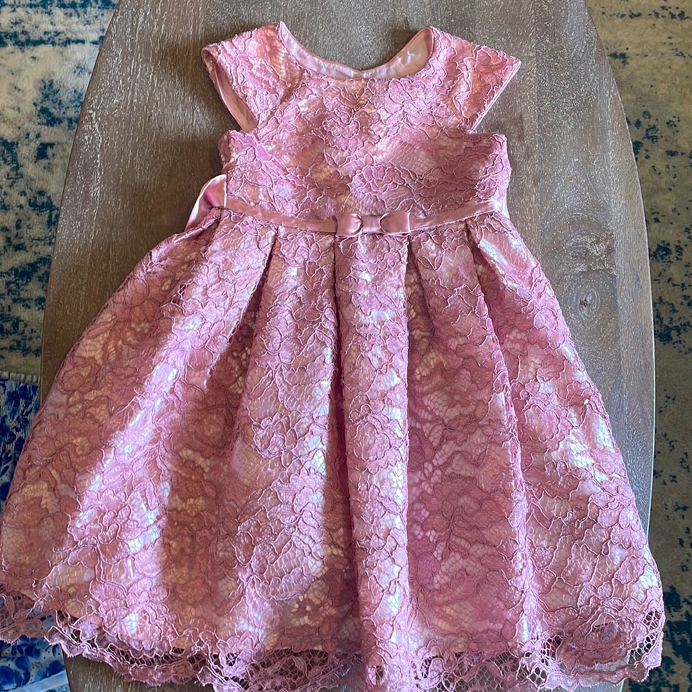 Adorable Girls Dress!